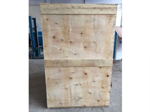 點(diǎn)擊查看詳細(xì)信息<br>標(biāo)題：三立方制氧機(jī)發(fā)貨圖 閱讀次數(shù)：3888